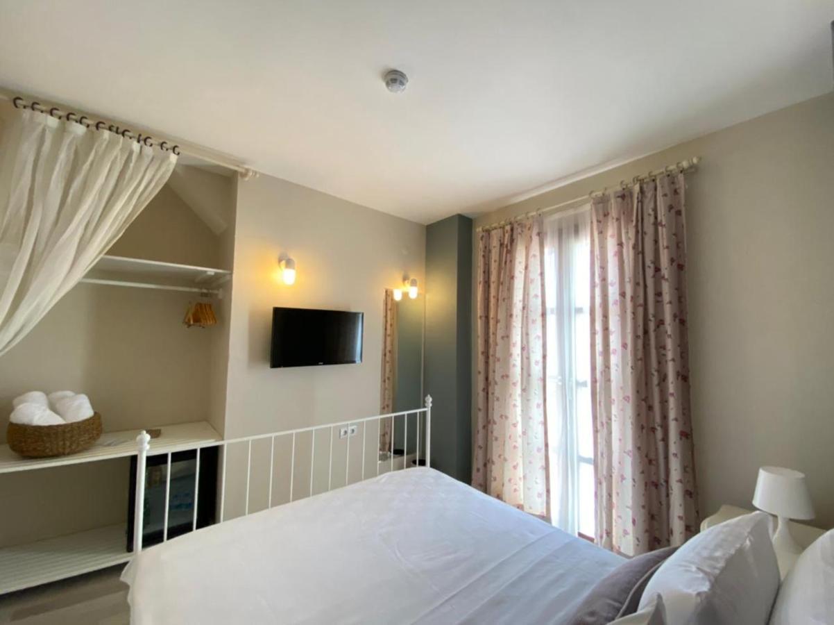 Tasquartas Otel Алакати Екстериор снимка